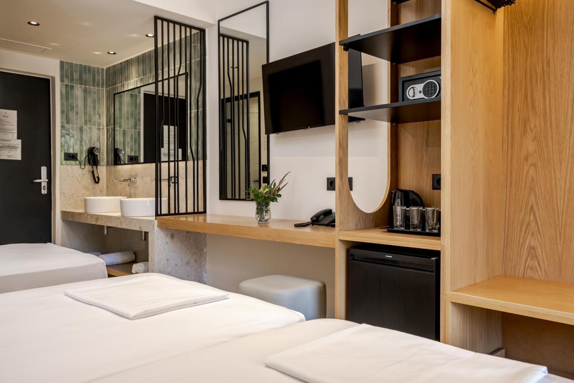 Triple Room with Garden View